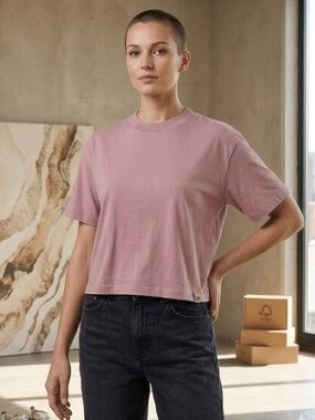 ✨NWT✨ tentree Laurelwood Crop T-Shirt - Vintage Mauve - Size L